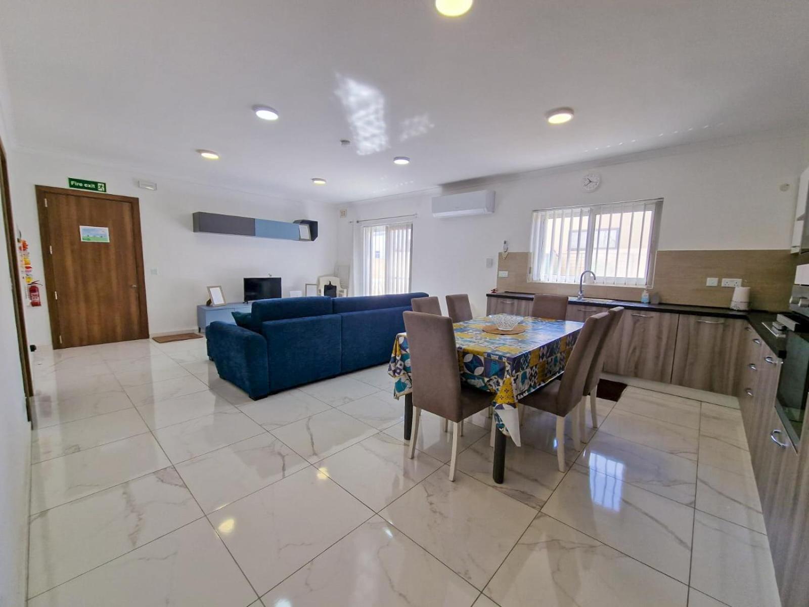 Island Seaview Oasis Apartment *