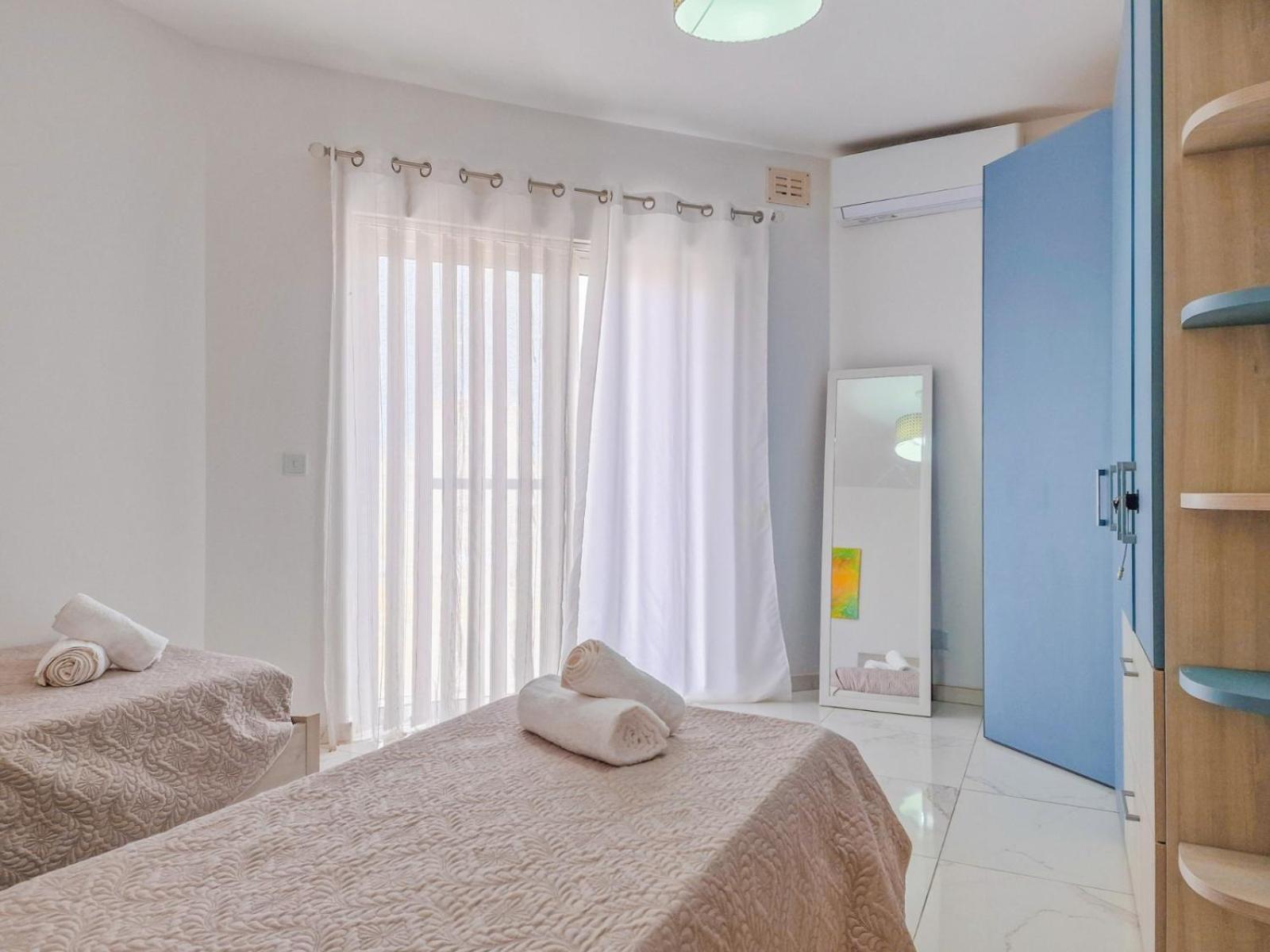 Island Seaview Oasis Apartment